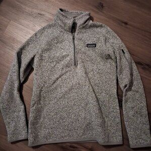 Women's Patagonia quarter zip pullover
